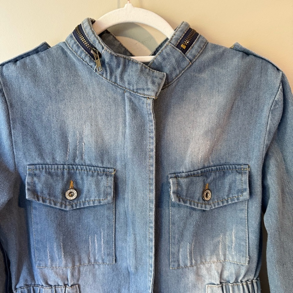 Source Unknown Distressd Blue Jean Jacket Size S or M Streetwear - Picture 9 of 12